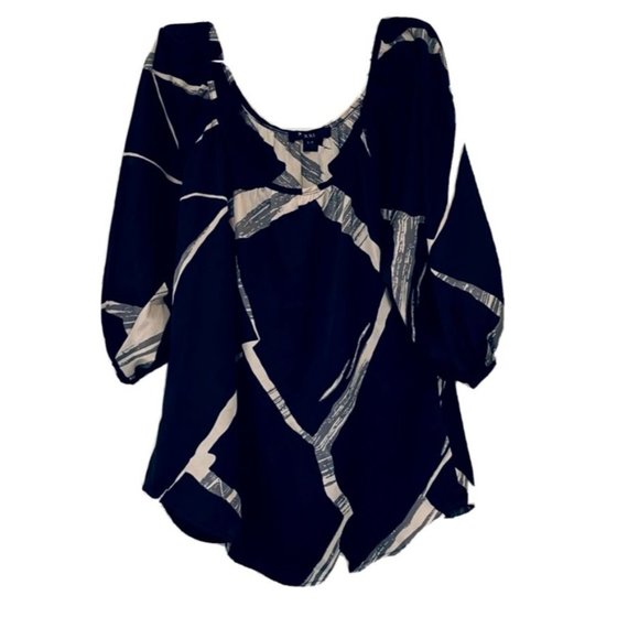 Forever 21 Tops - Forever 21 Womens Blouse Black Gray 3/4 Sleeve Scoop Neck Rounded Hem USA Small